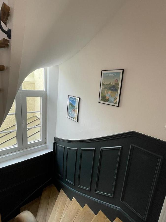 Le Gite De Jean Thevenin, Avec Parking Gratuit Epernay Bagian luar foto